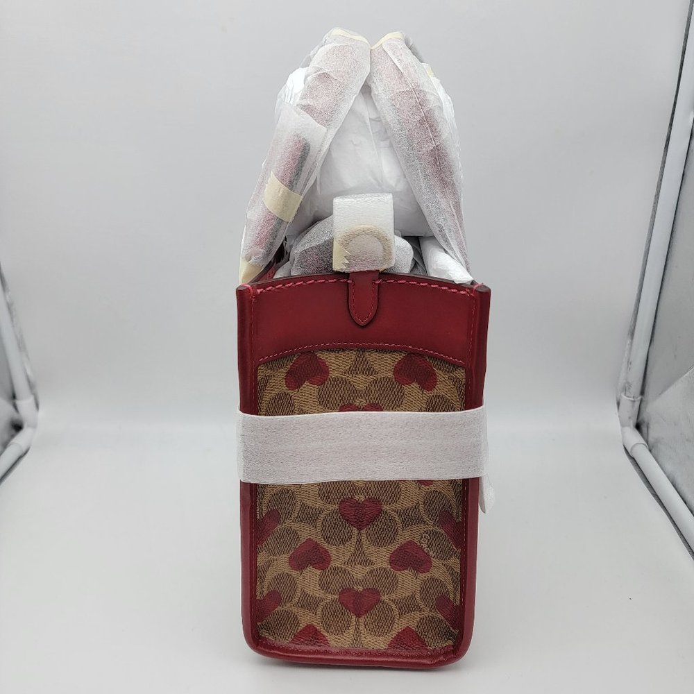 Coach Field Tote 22 In Signature Canvas With Hear… - image 3